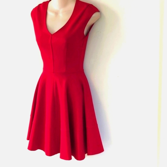Love Ady V Neck Fit and Flare Skater Dress Red XS - Picture 3 of 16